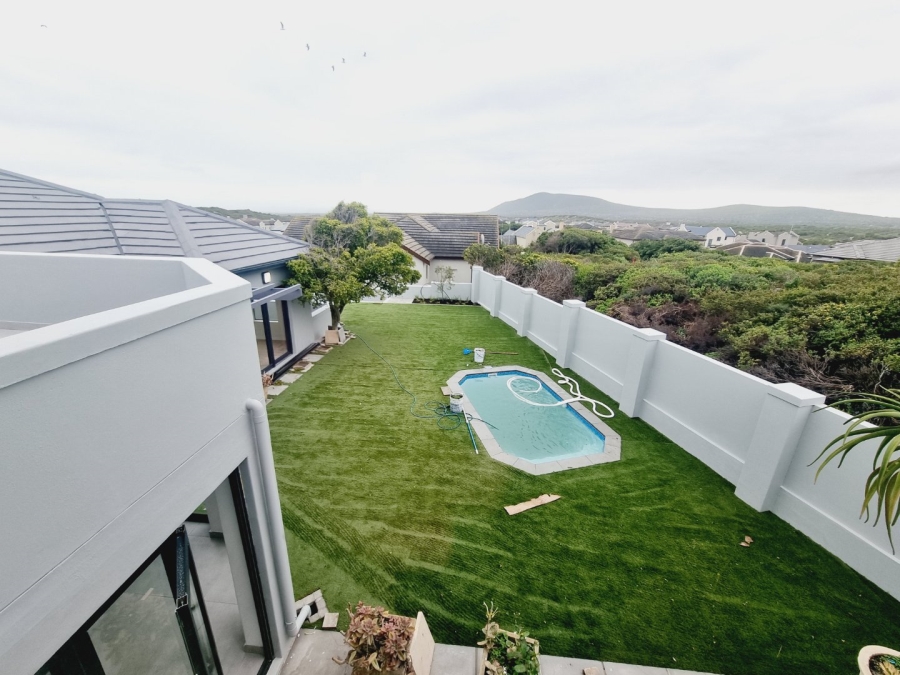 5 Bedroom Property for Sale in Sandown Western Cape